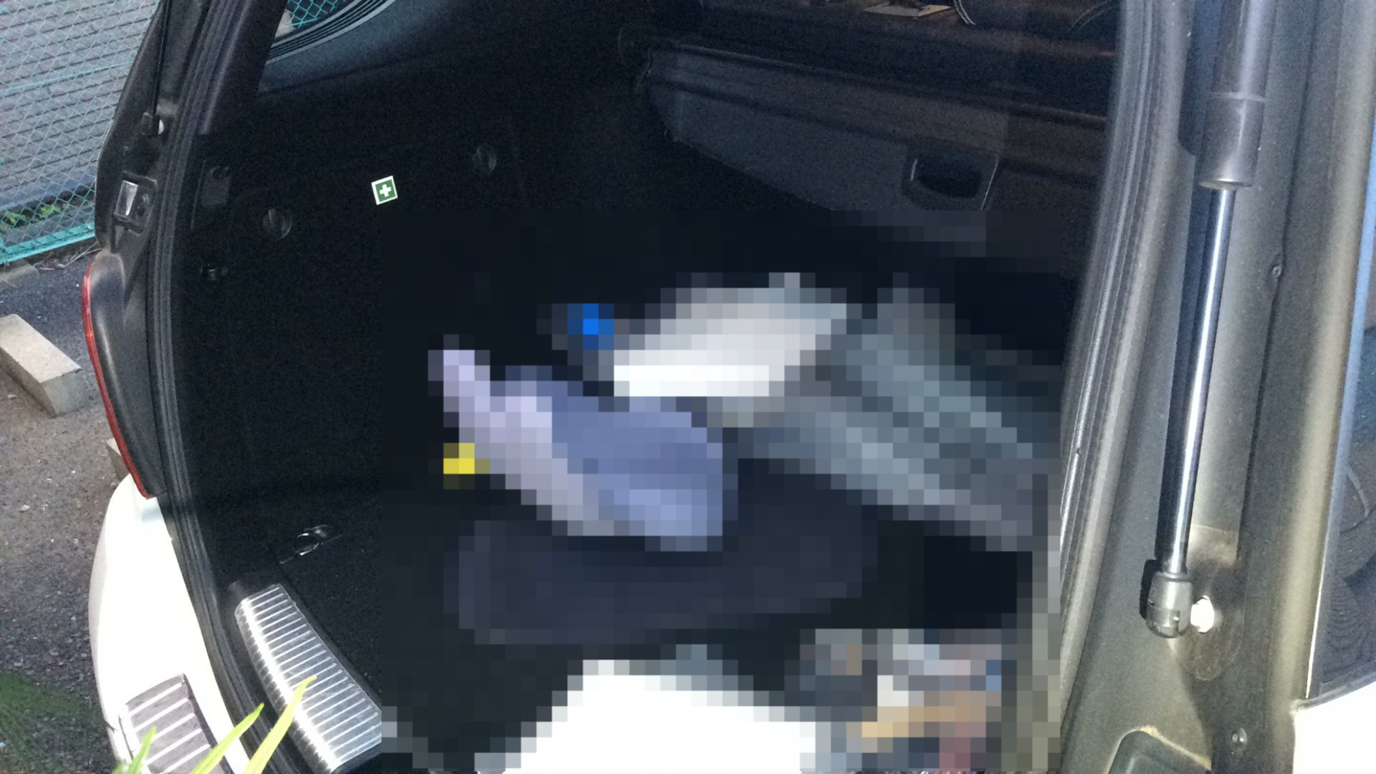 内装トランク