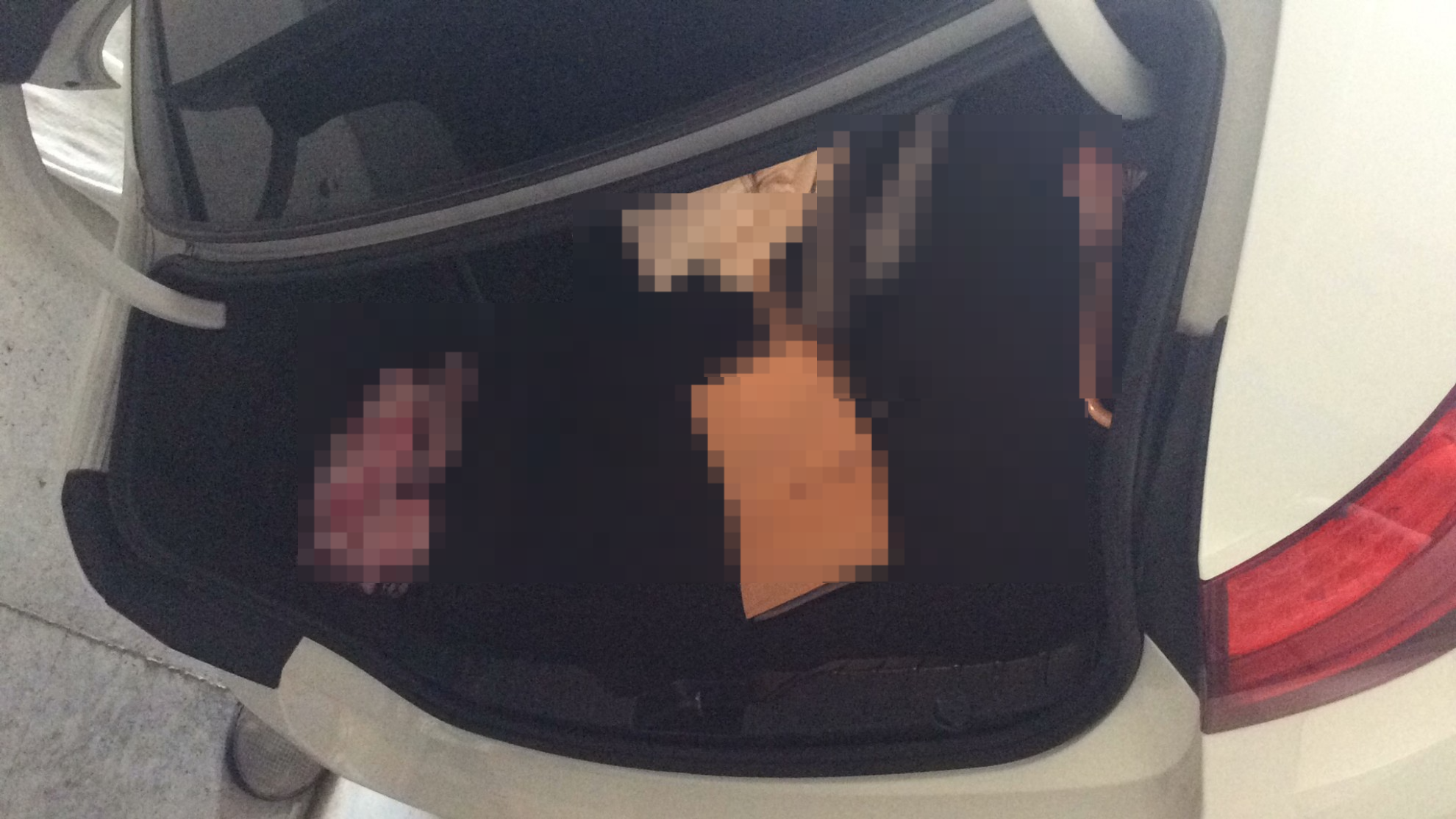 内装トランク