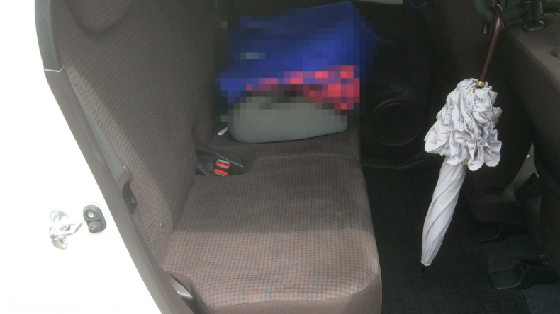 内装後方シート