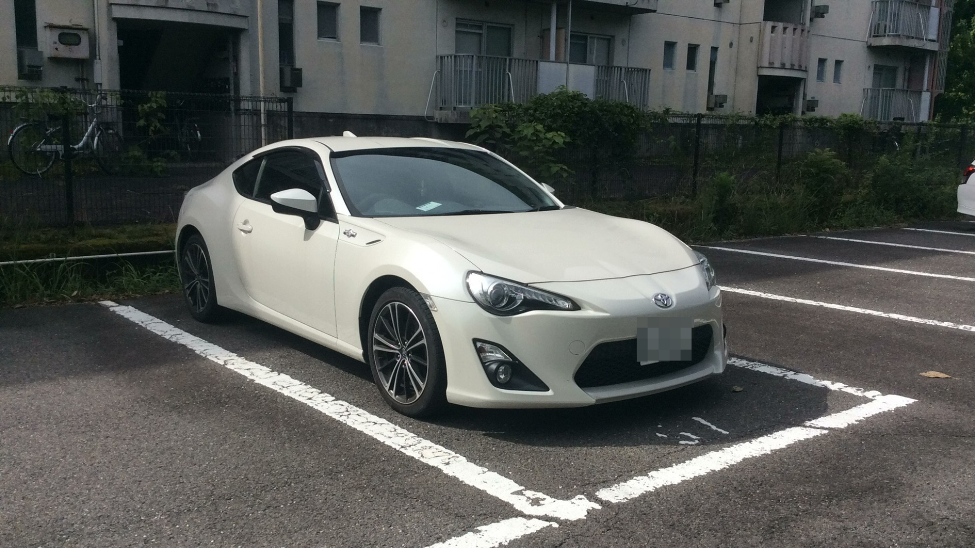 外装右前