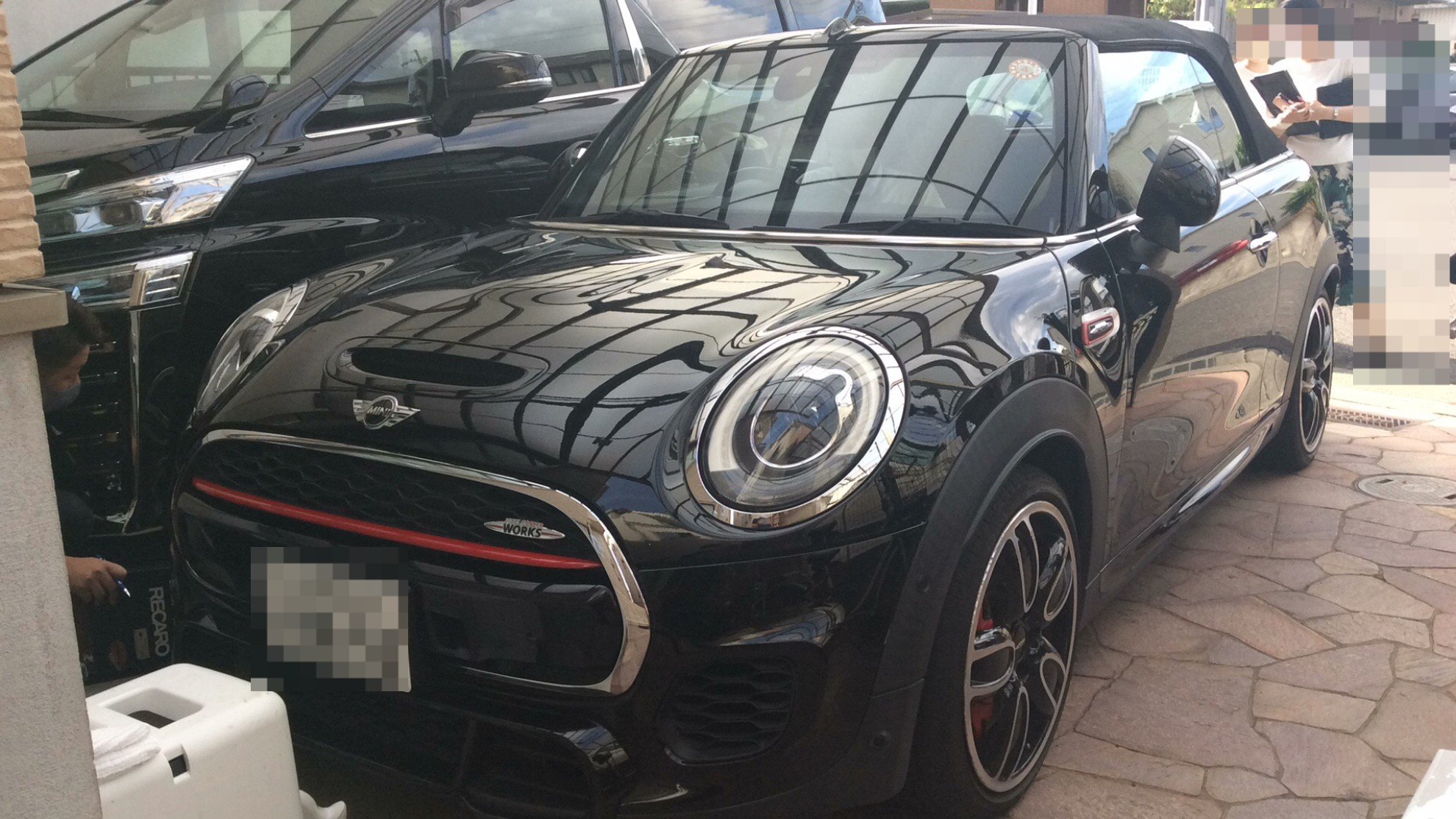 car_main_img