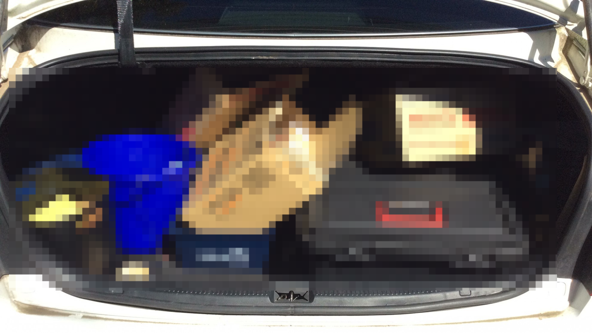 内装トランク