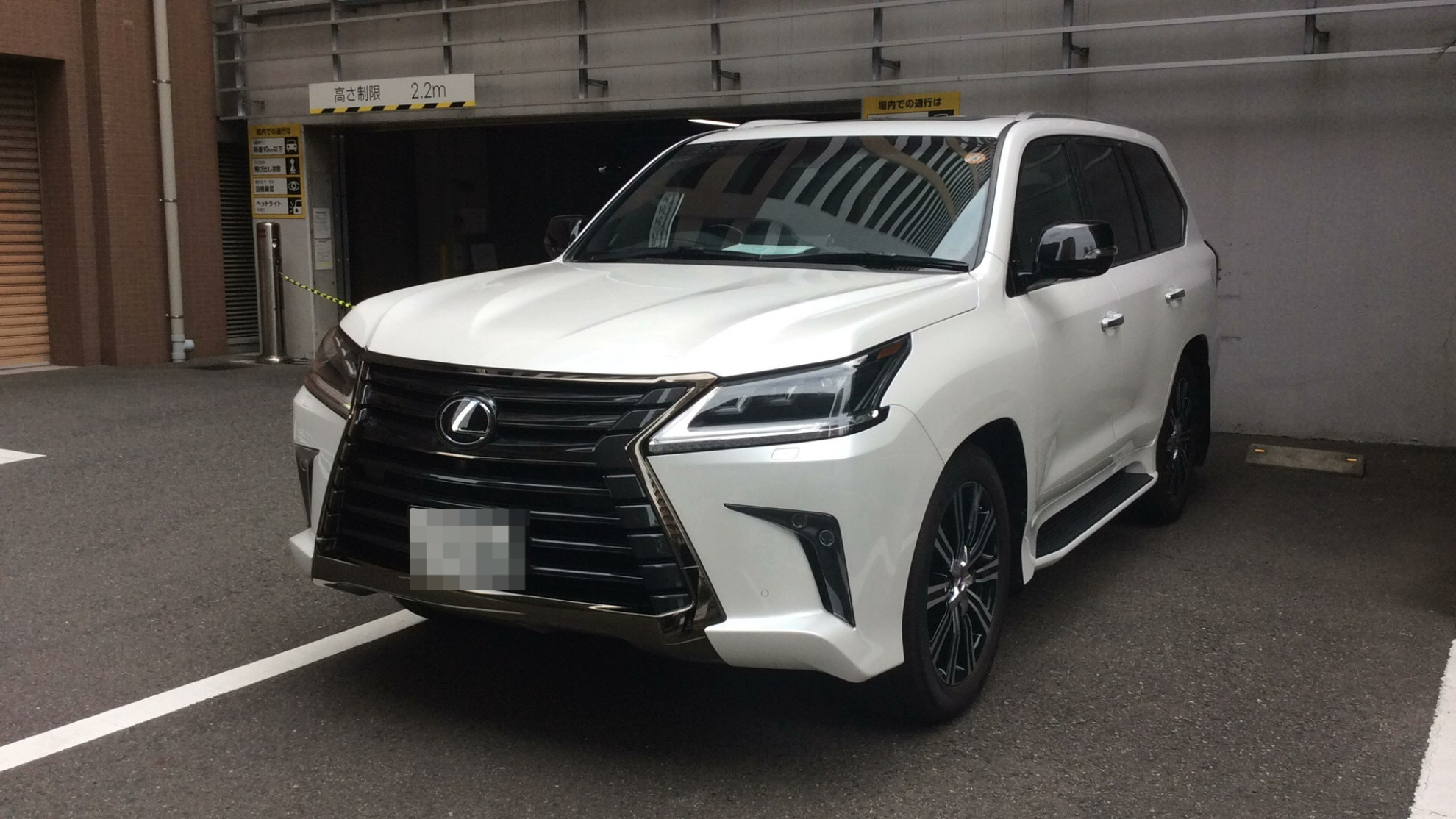 ＬＸ５７０ブラックシークエンスの売却していただいたユーザーの車種画像