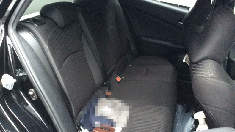 内装後方シート