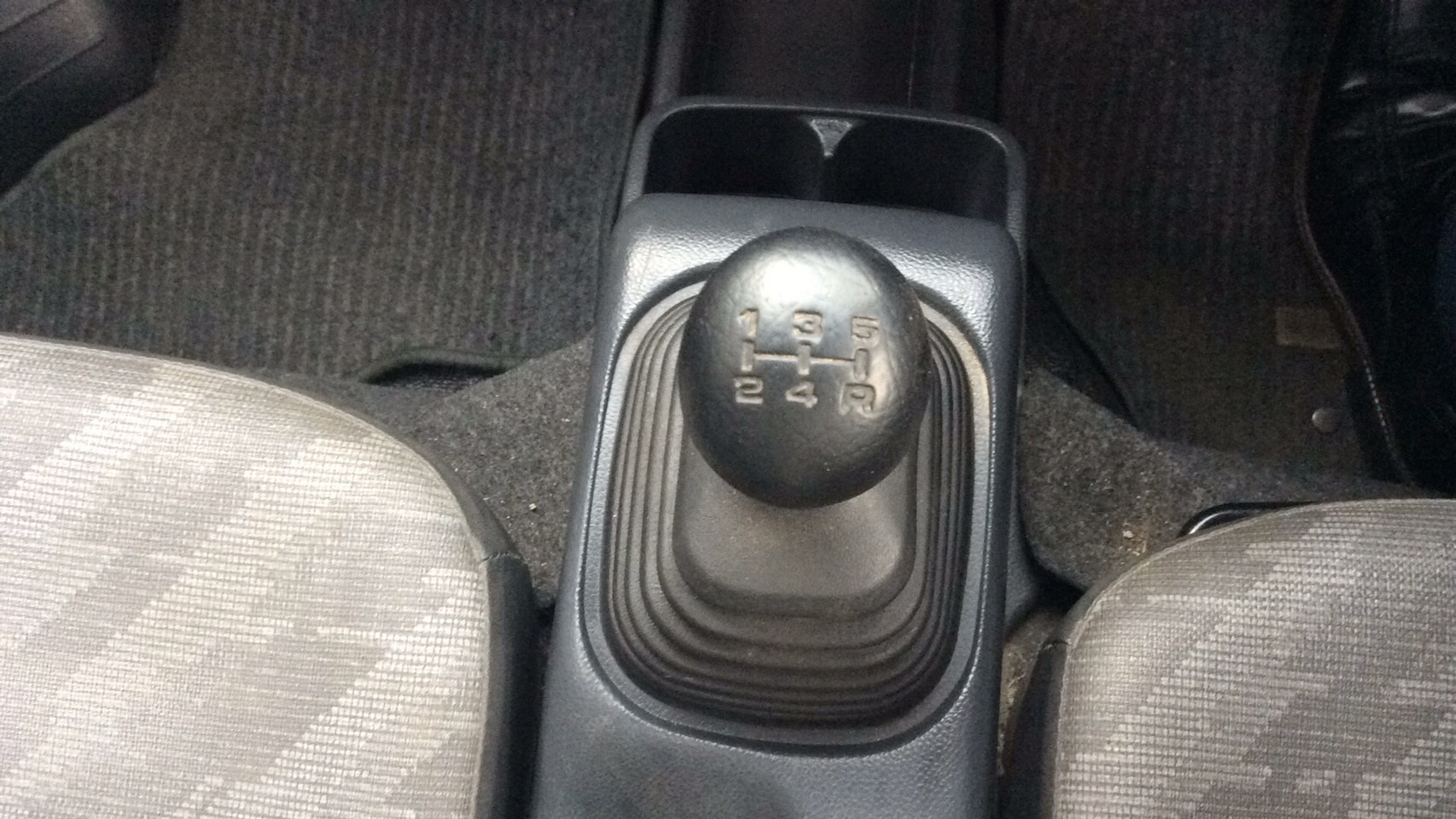 内装シフト