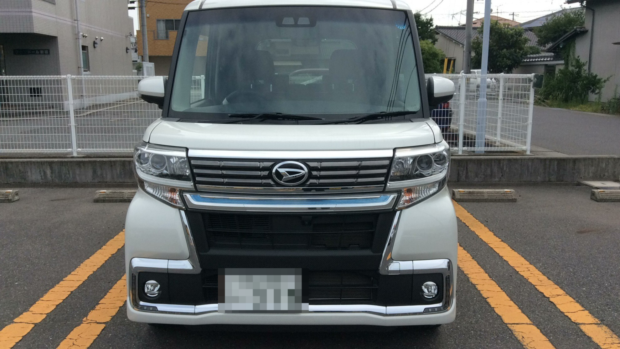 外装前方