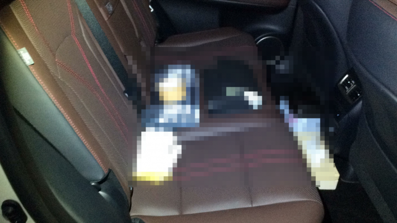 内装後方シート