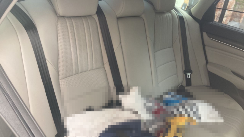 内装後方シート