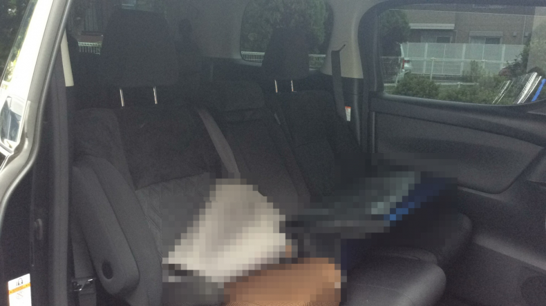 内装後方シート