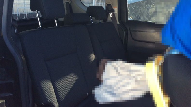 内装後方シート