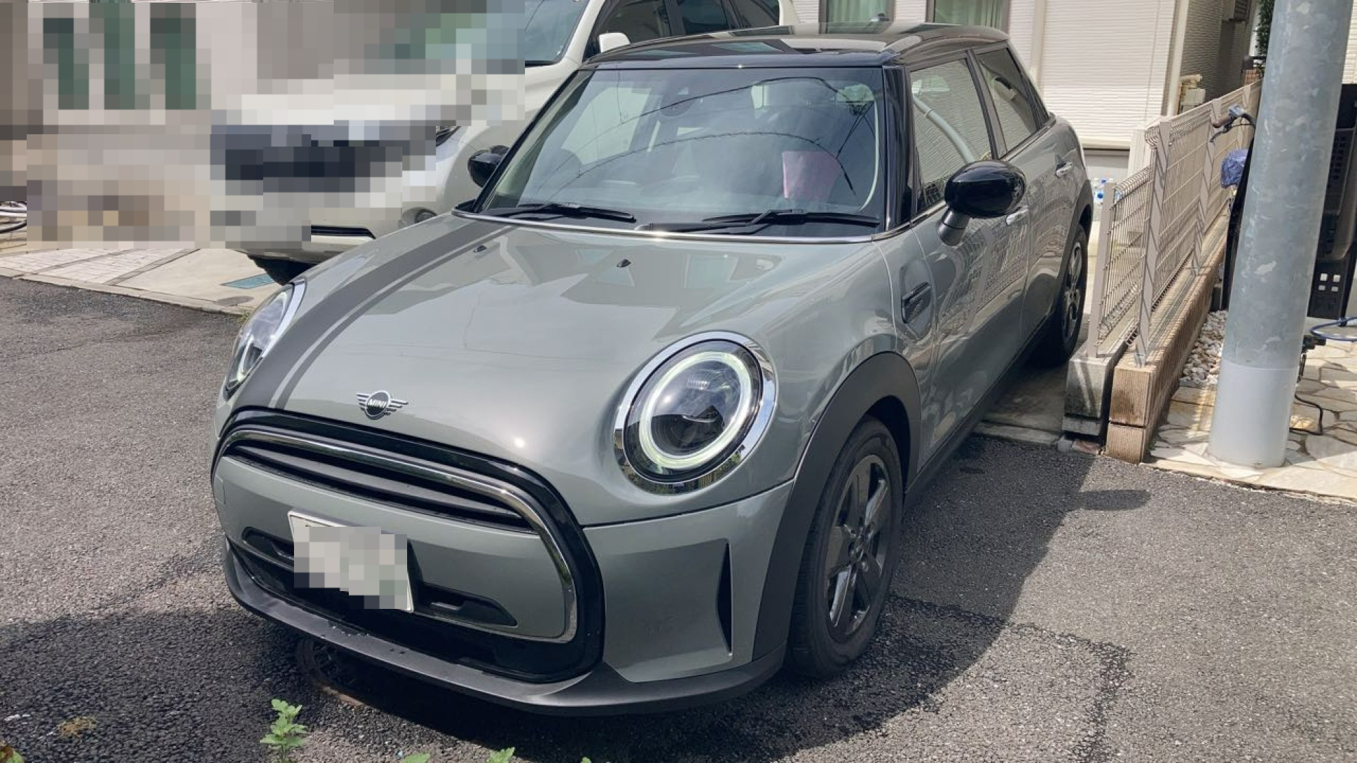 car_main_img
