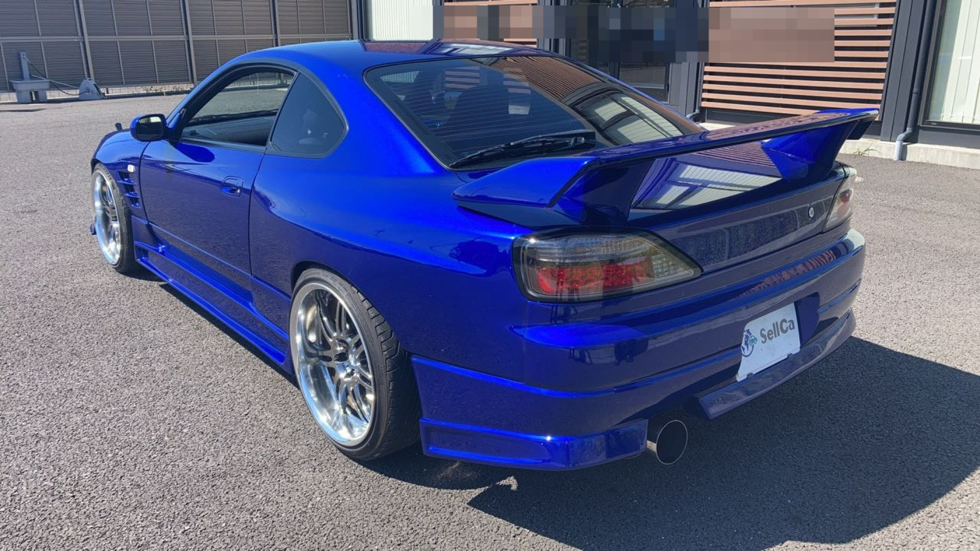 外装左後方