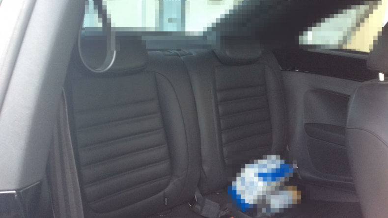 内装後方シート