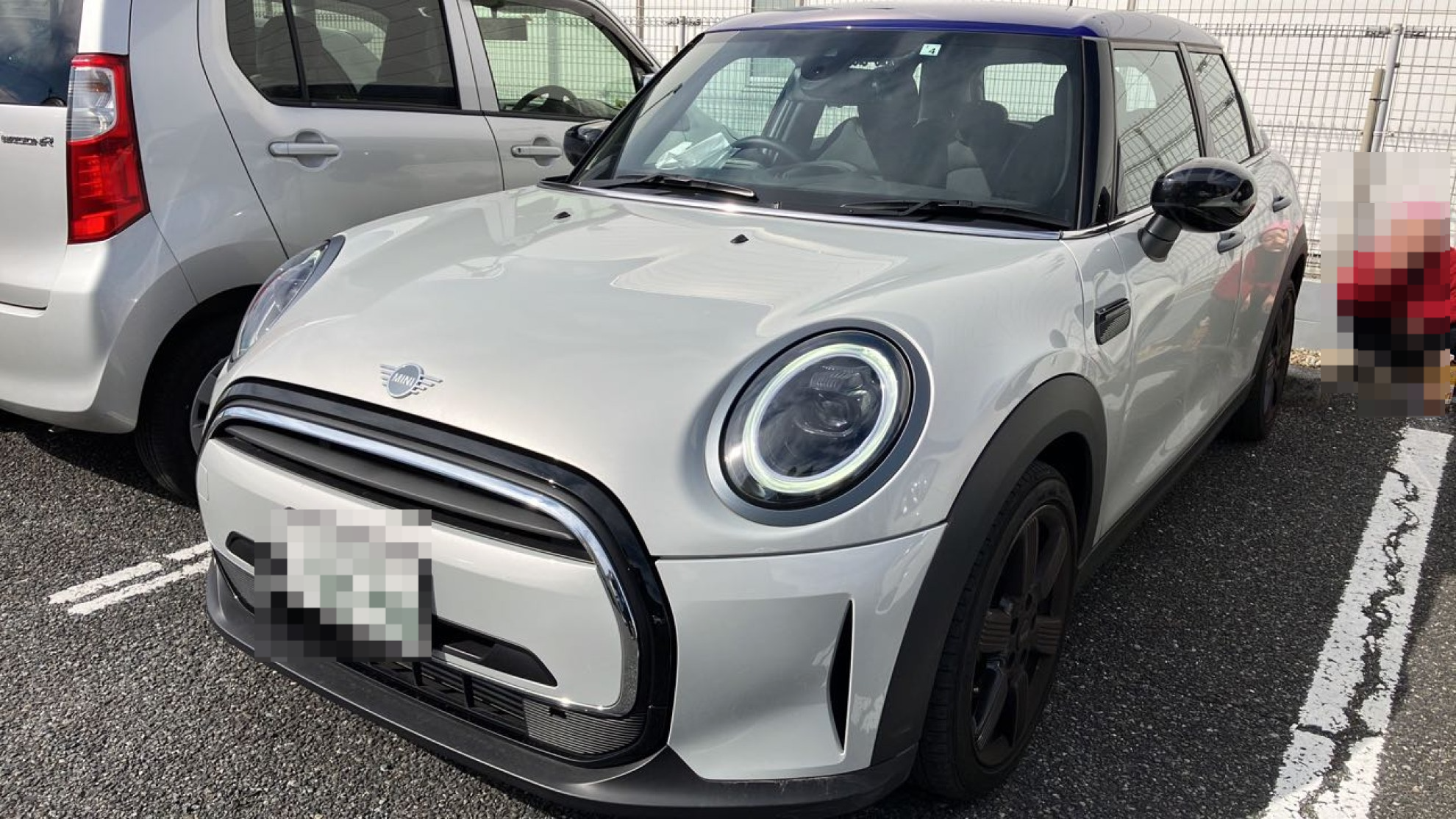 car_main_img