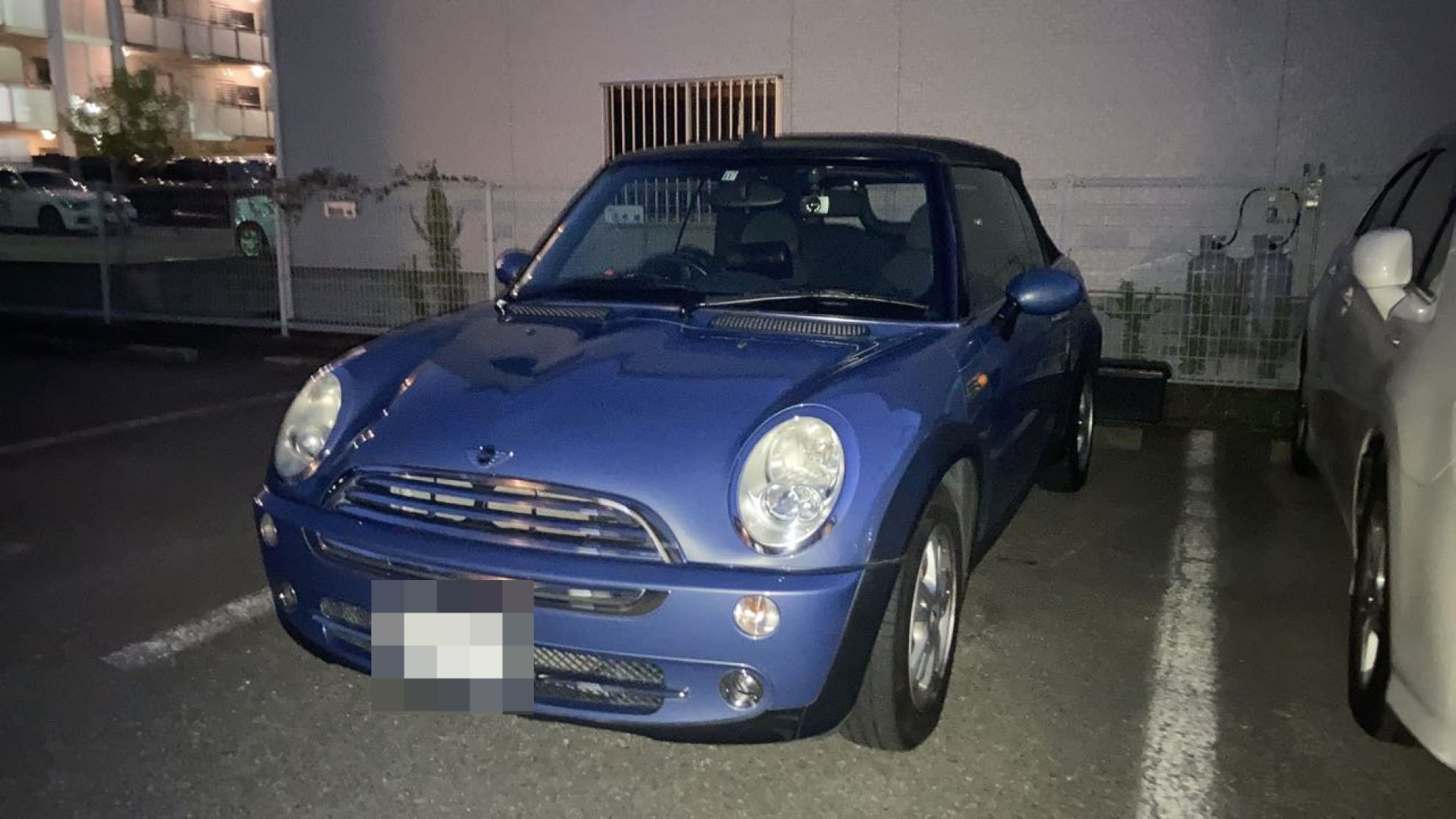 car_main_img