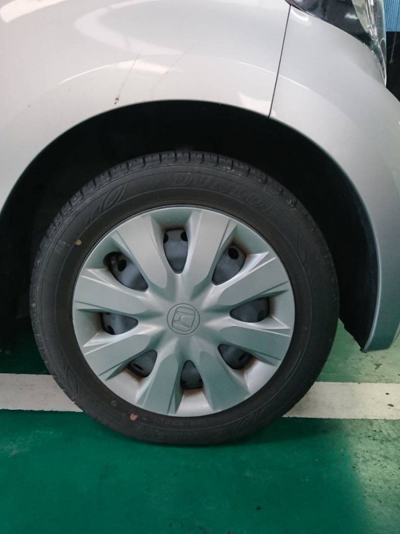 タイヤホイール前