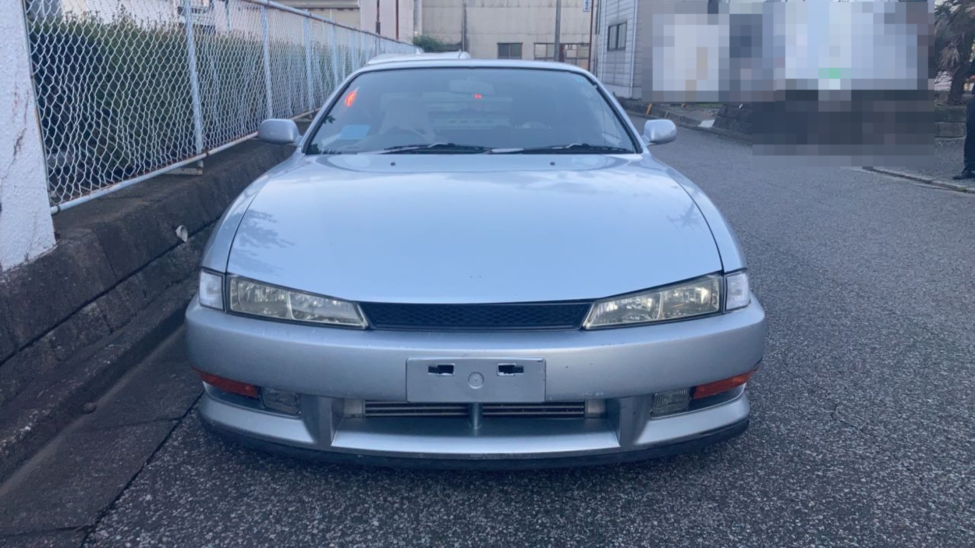外装前方