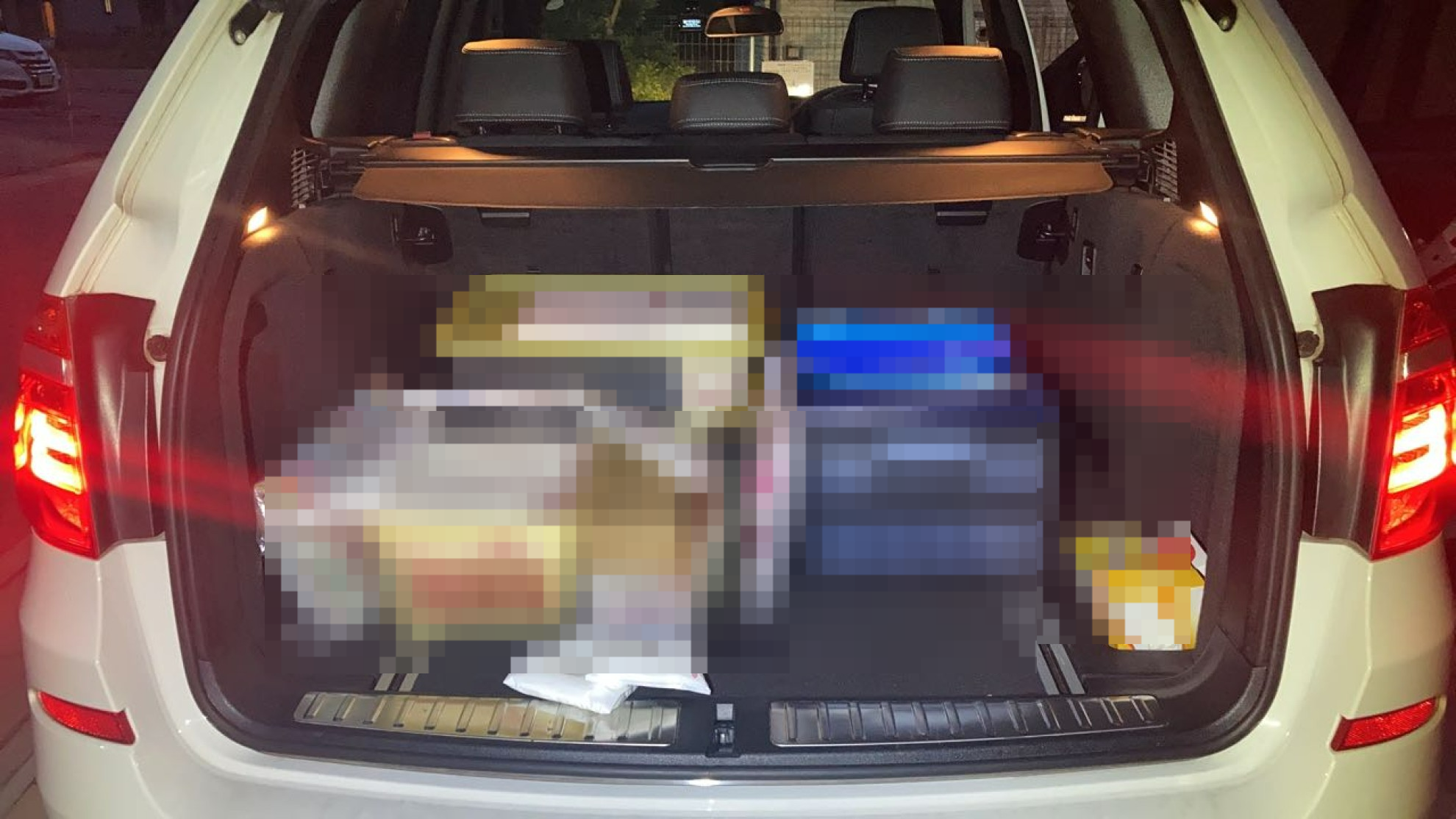 内装トランク