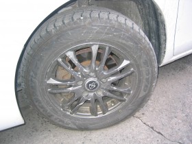 タイヤホイール前