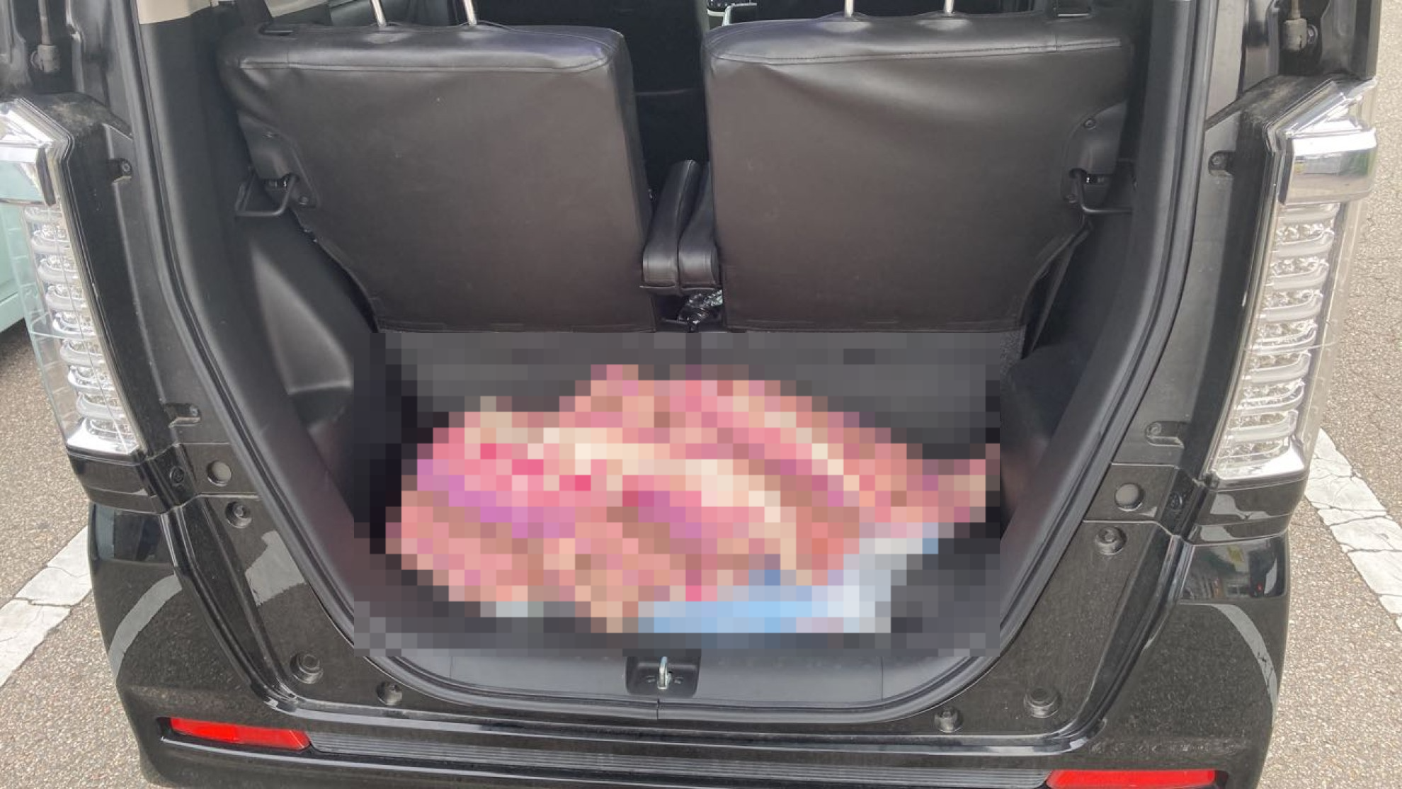 内装トランク