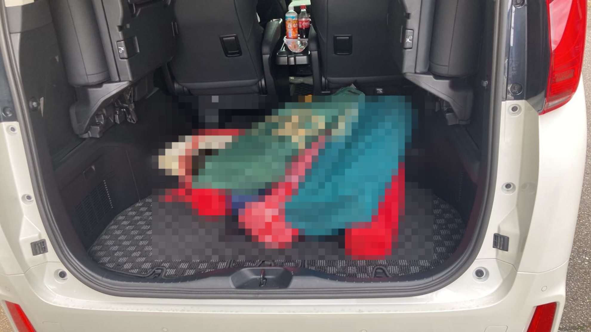 内装トランク