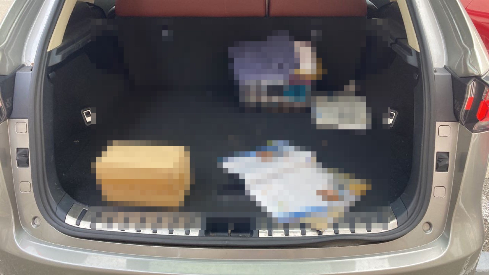 内装トランク