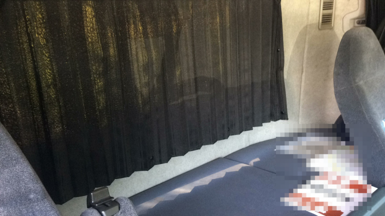 内装後方シート