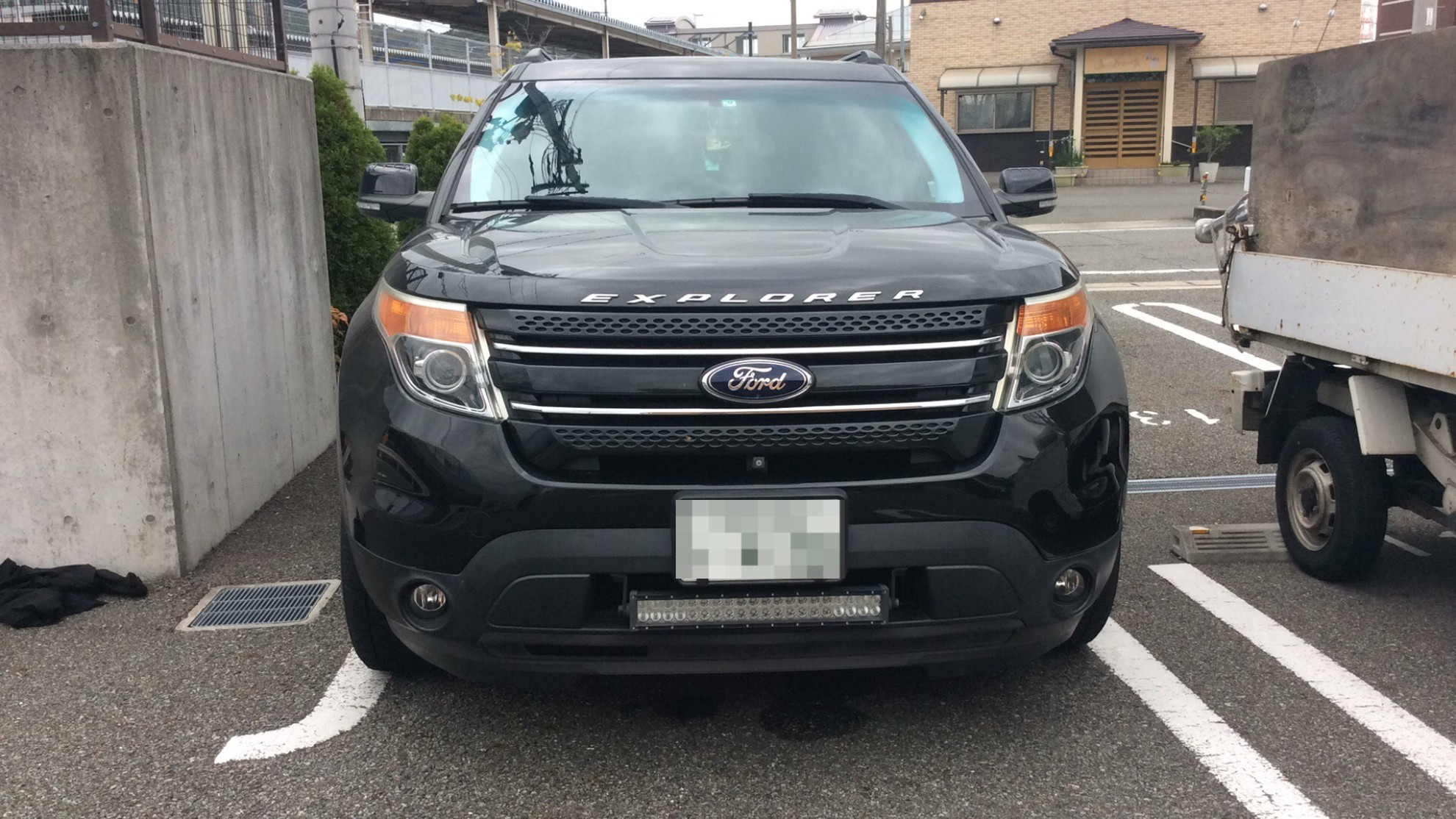 外装前方