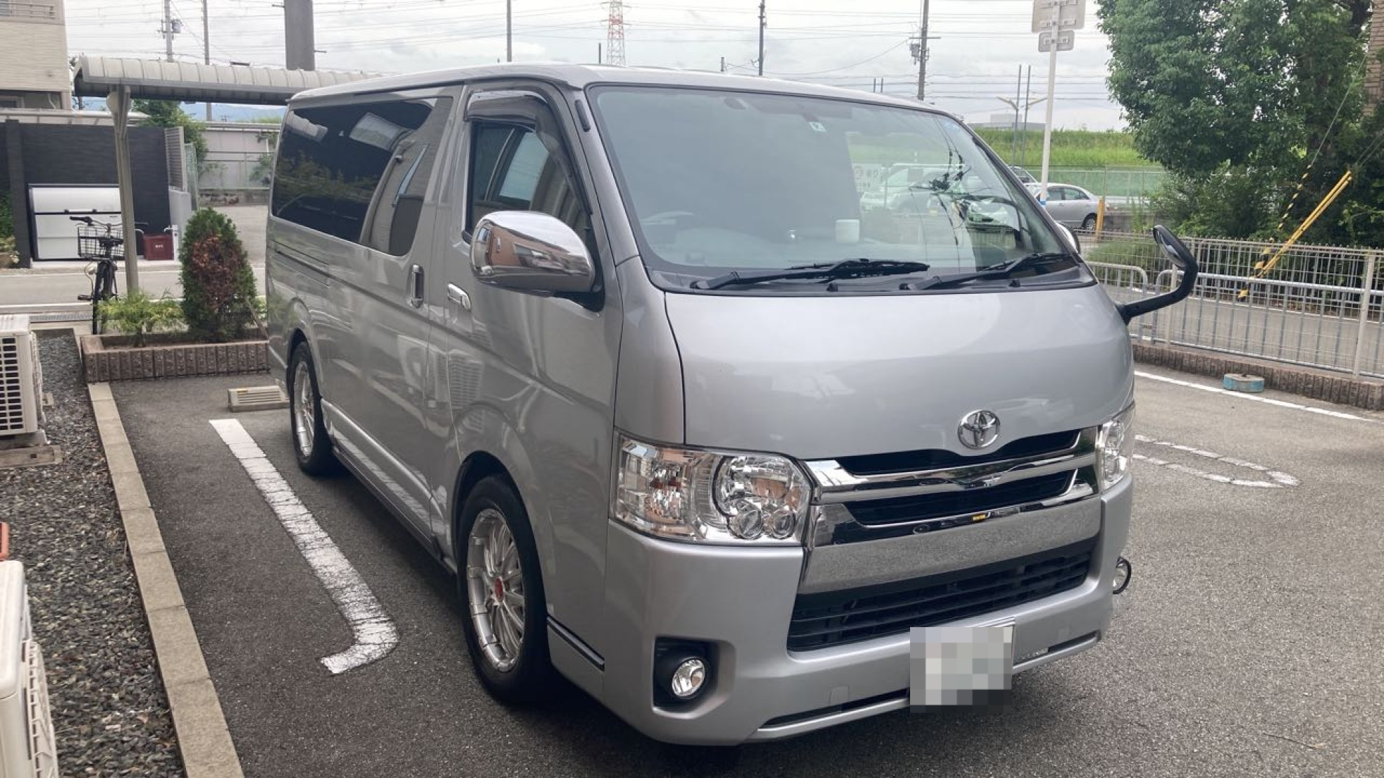 外装右前