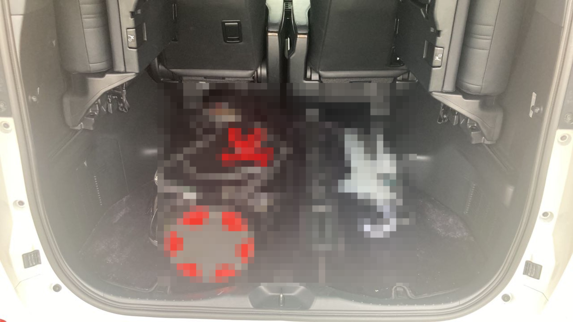 内装トランク