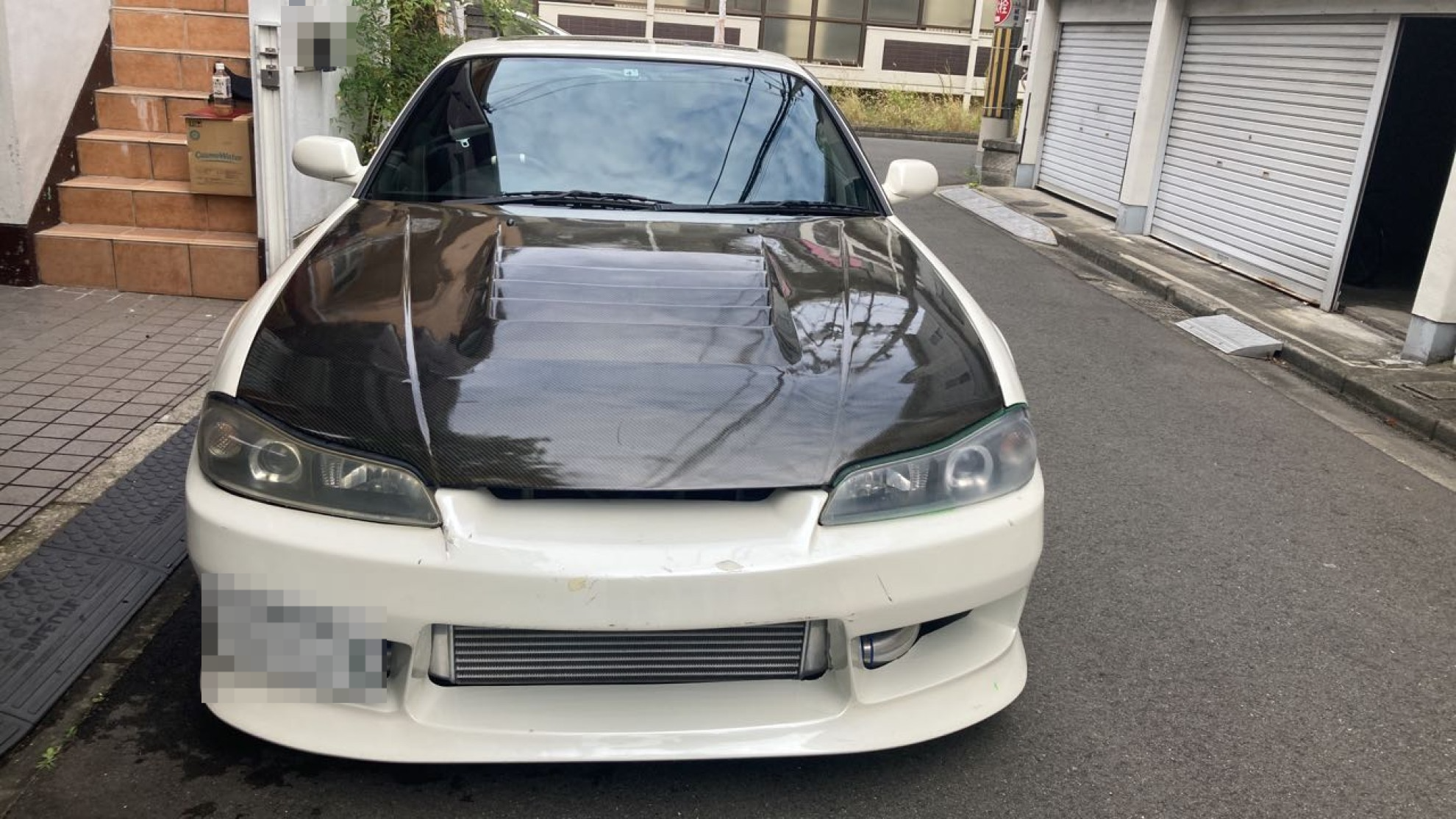 外装前方