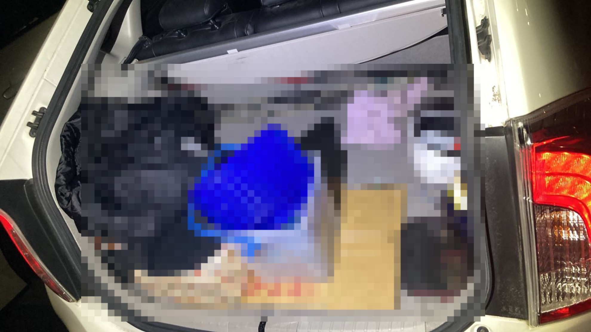 内装トランク