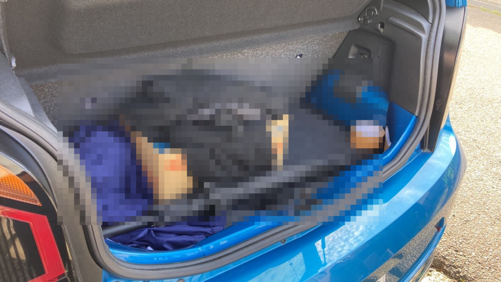内装トランク