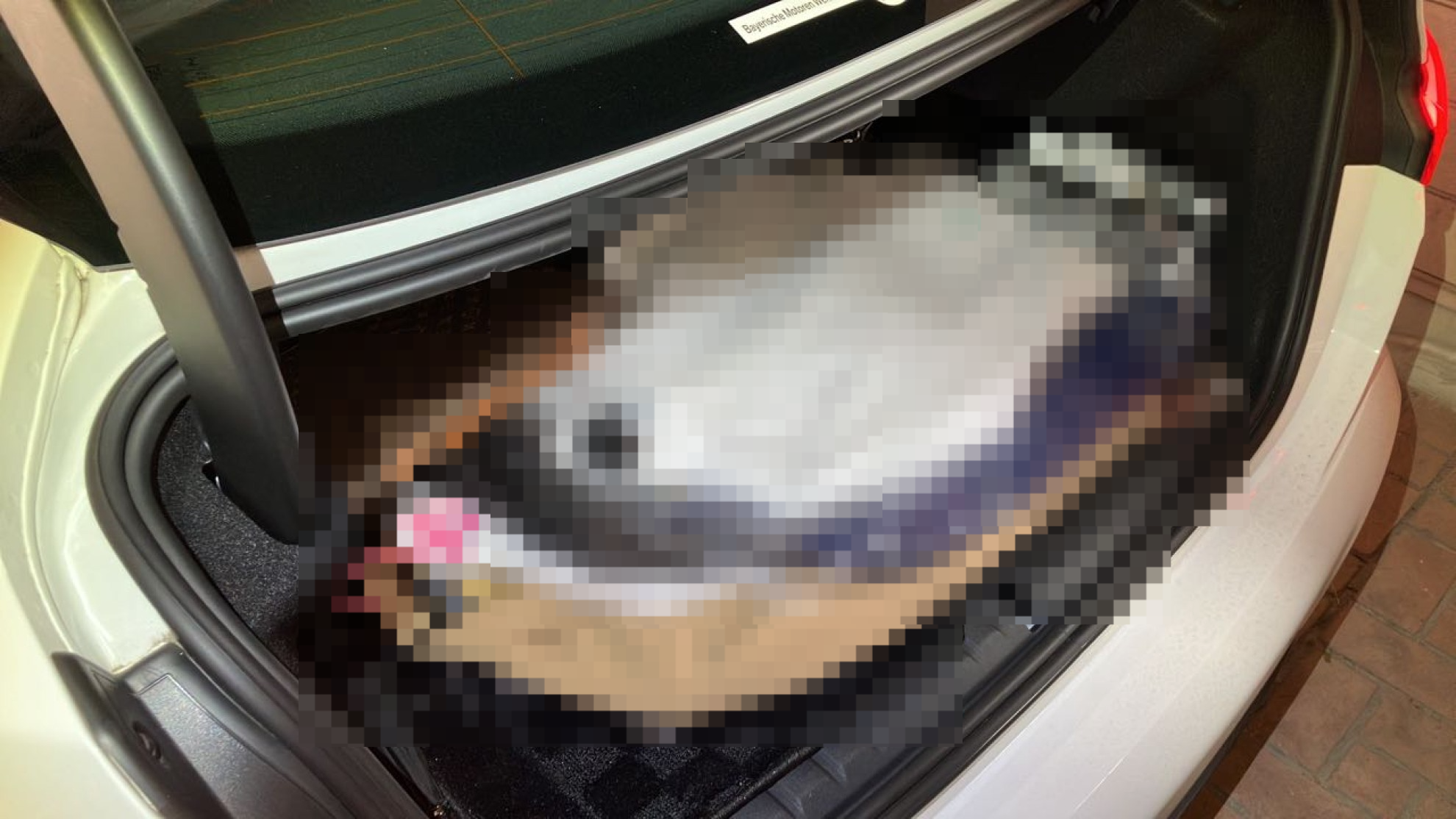 内装トランク