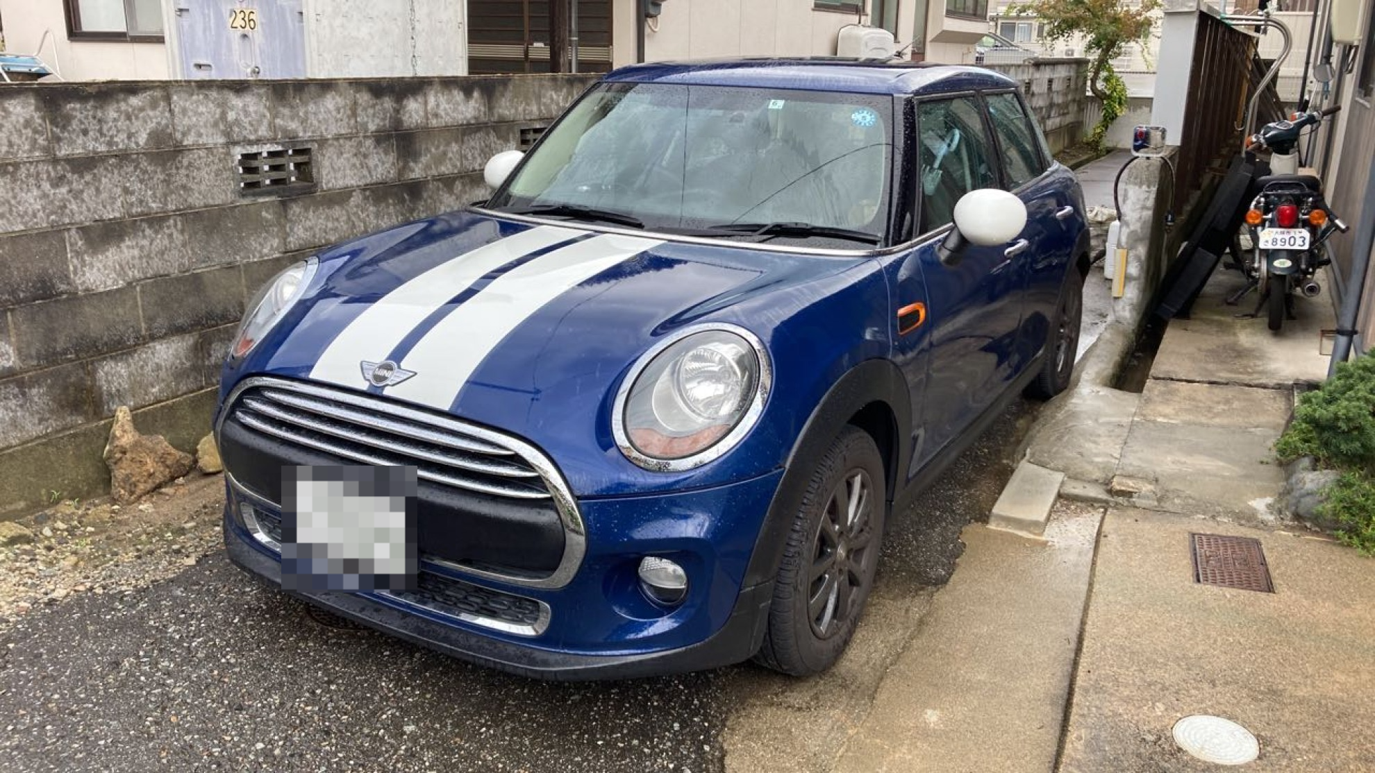 car_main_img