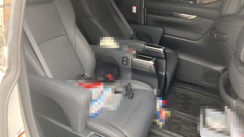 内装後方シート