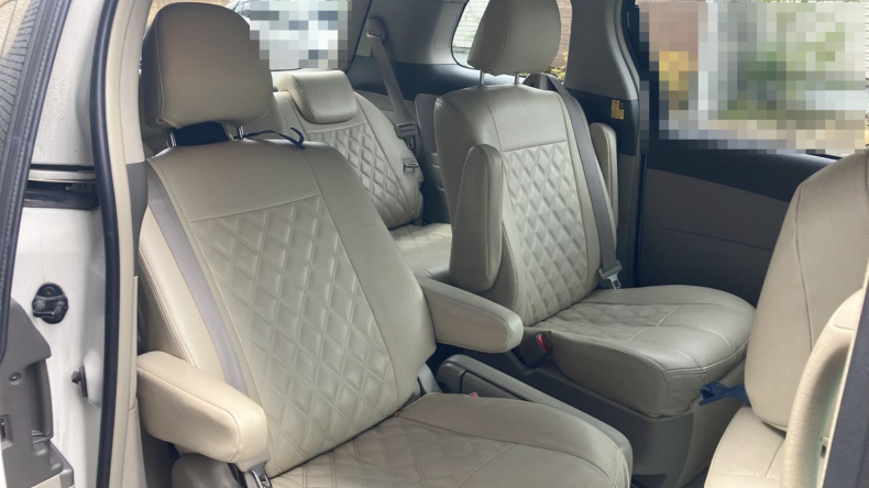 内装後方シート