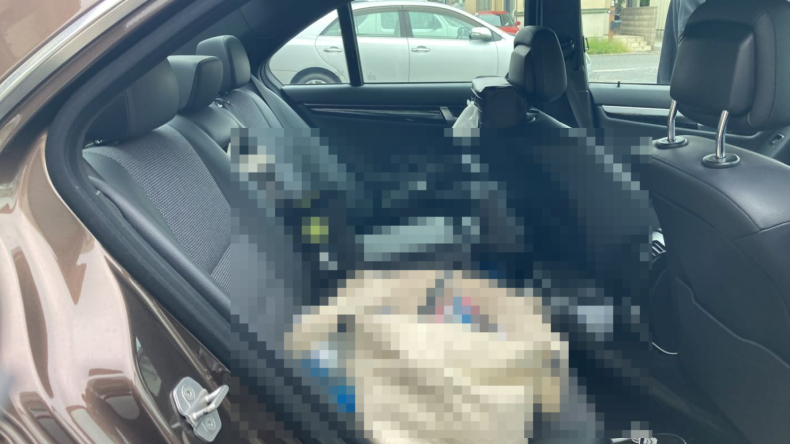 内装後方シート