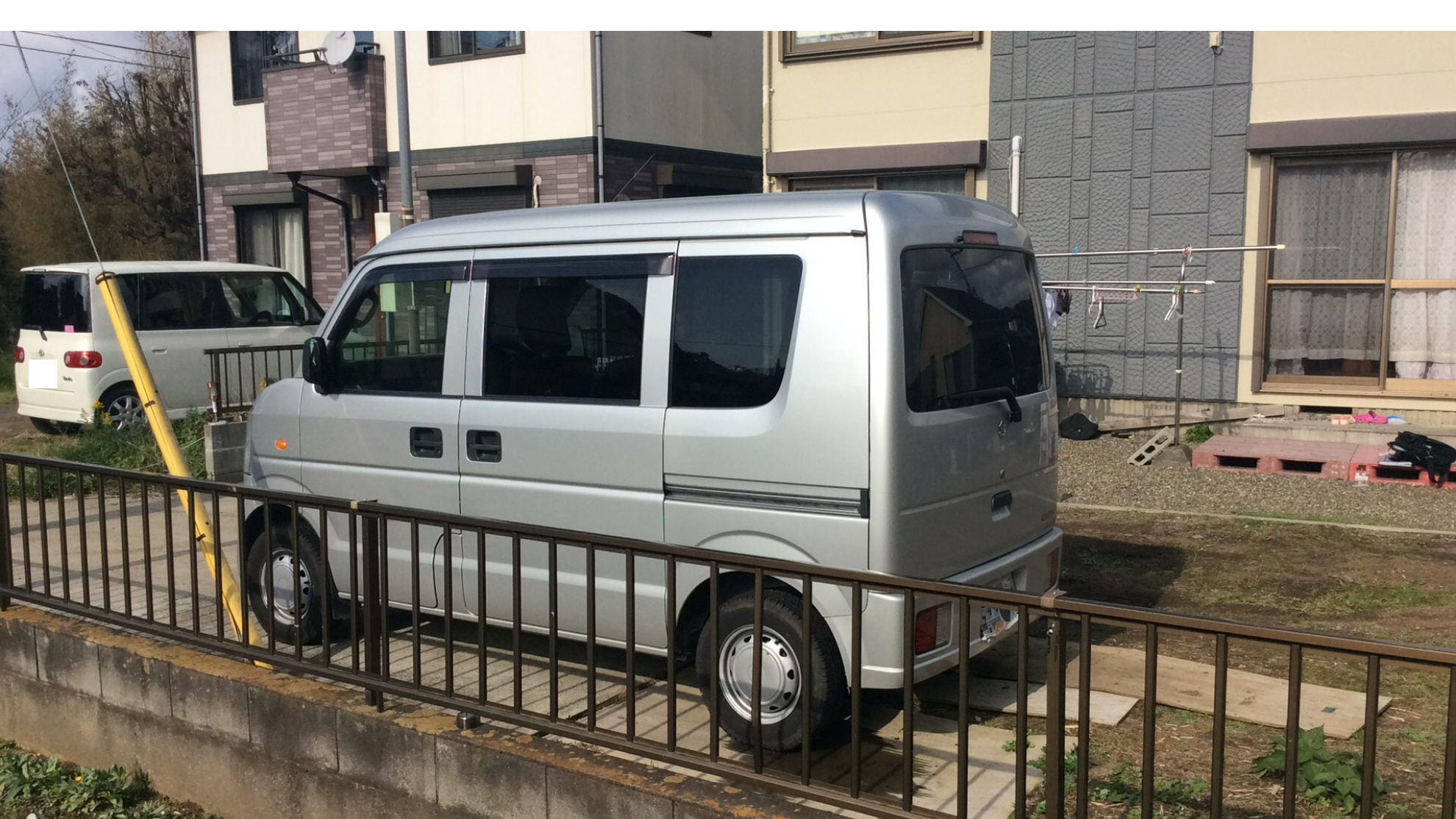 外装左後方