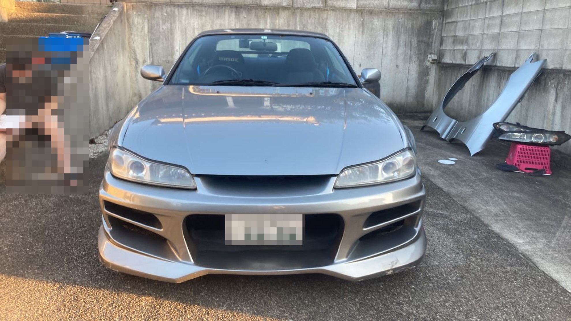 外装前方