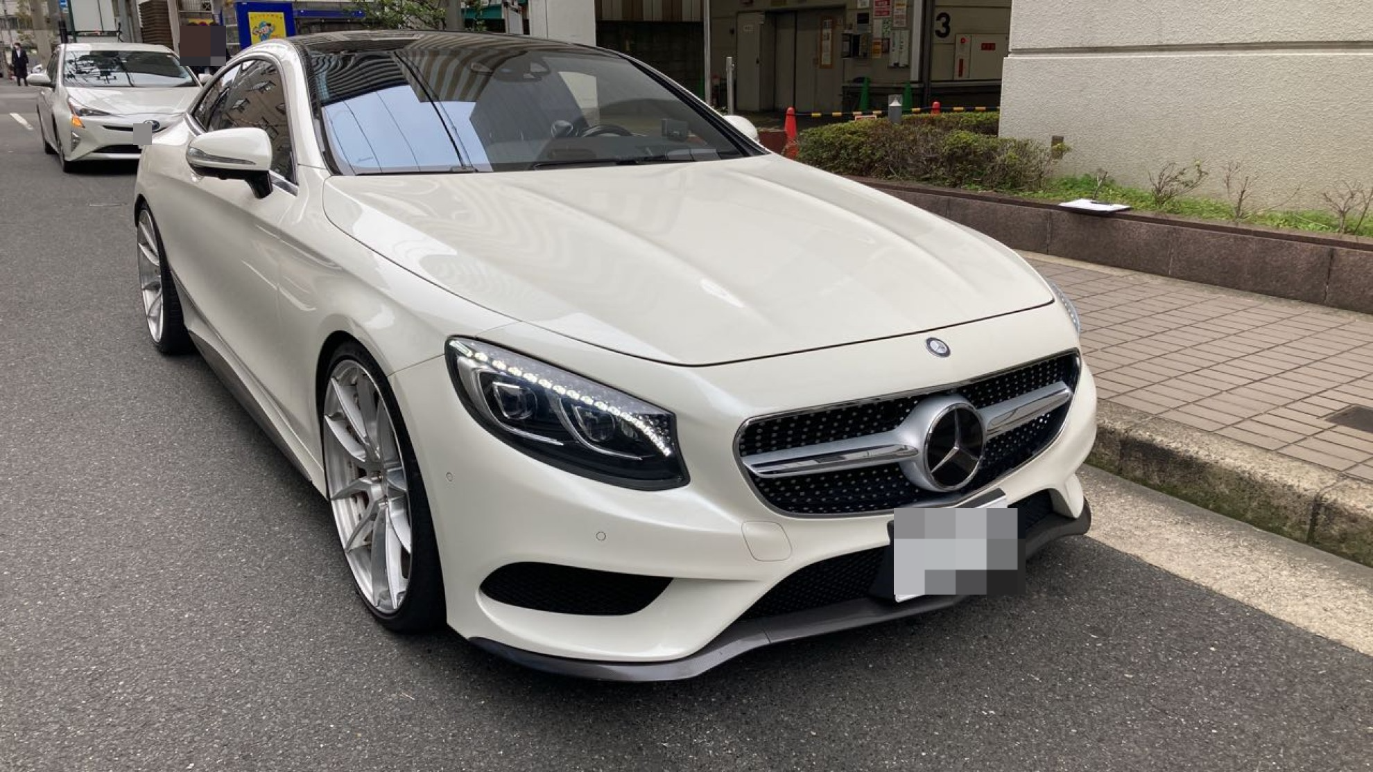 外装右前