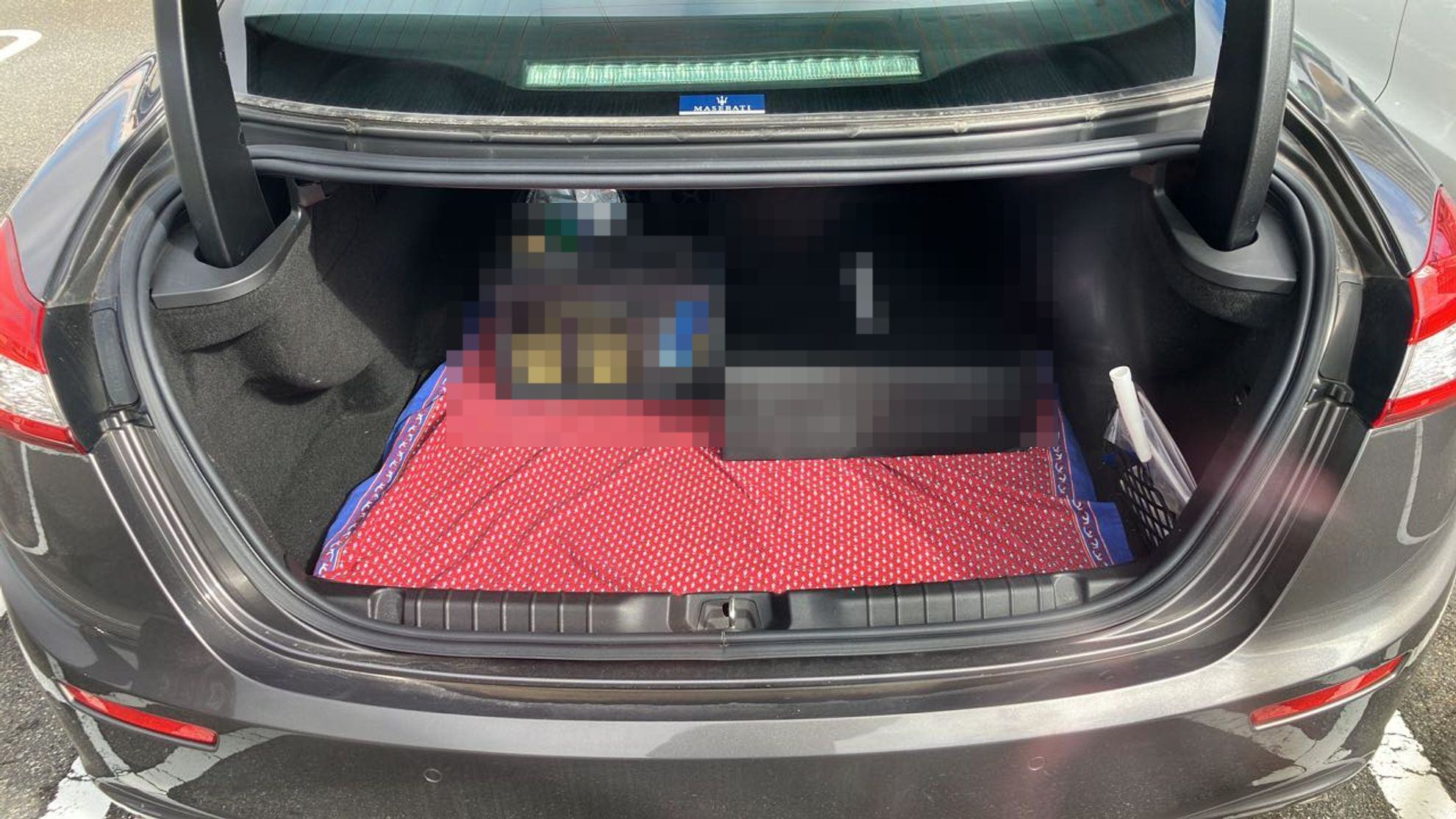 内装トランク