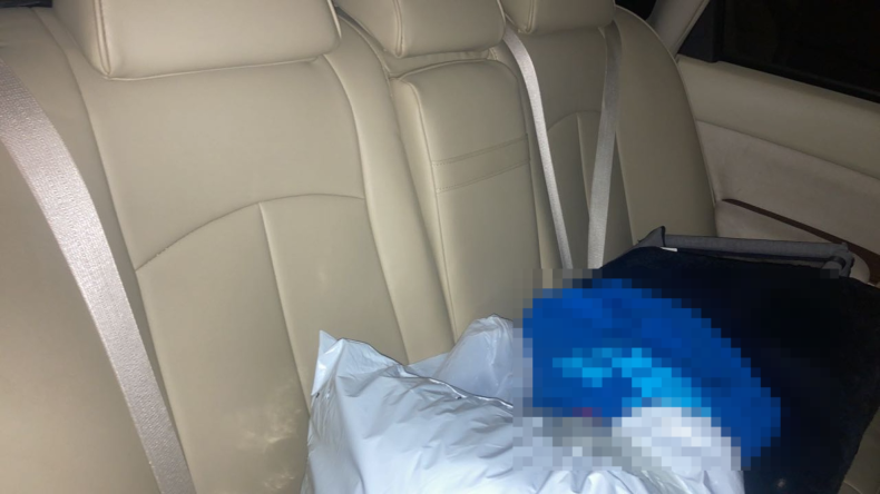 内装後方シート