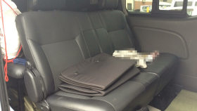 内装後方シート