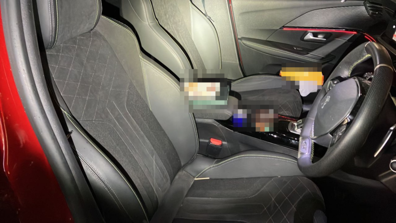 内装前方シート