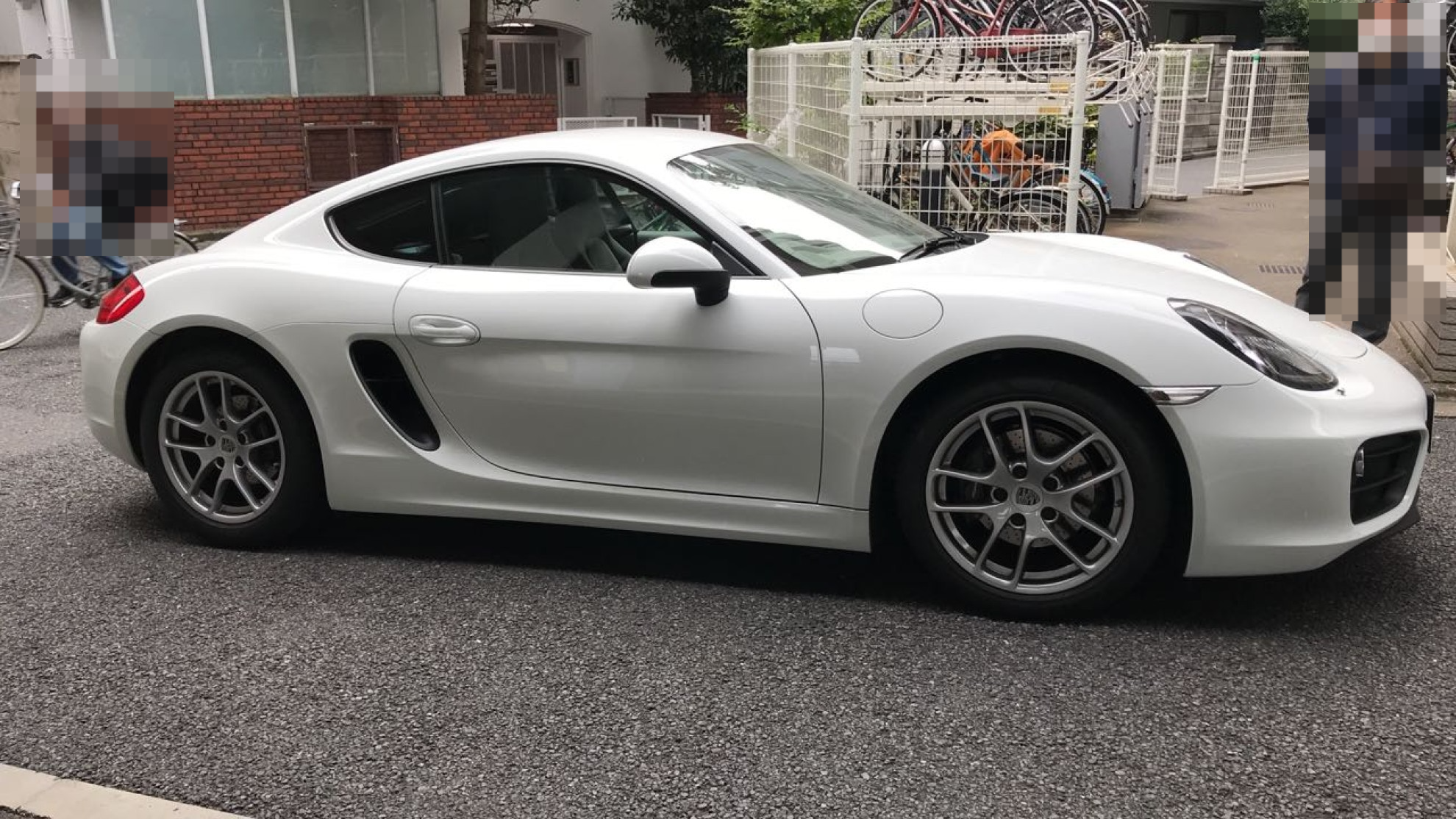 外装右