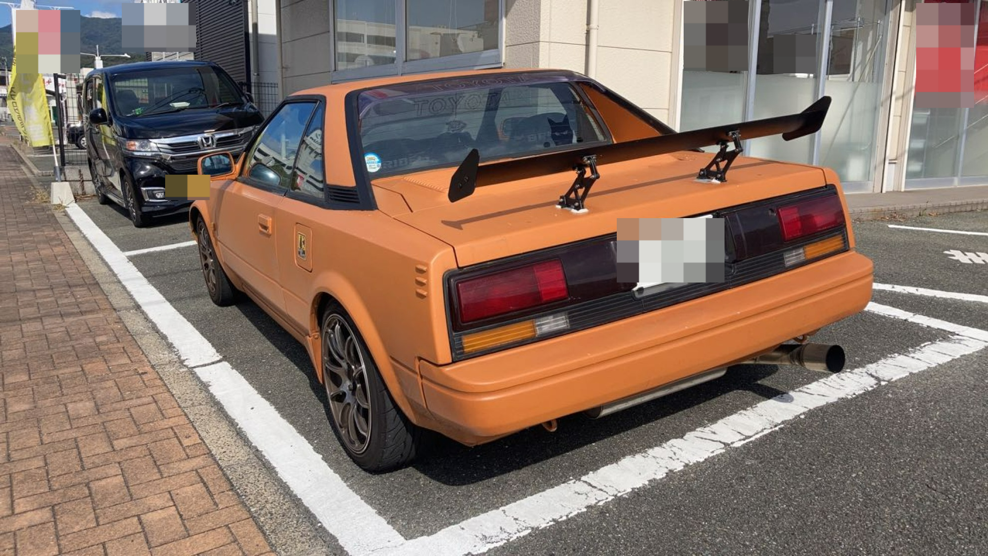 外装左後方