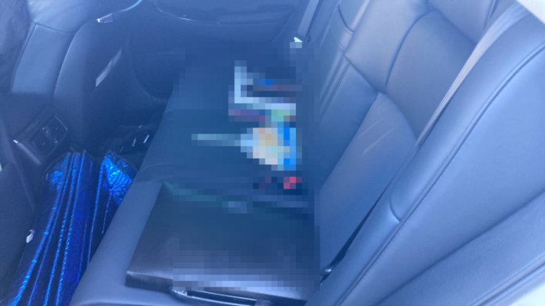 内装後方シート