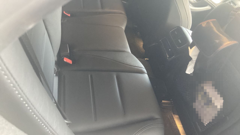 内装後方シート