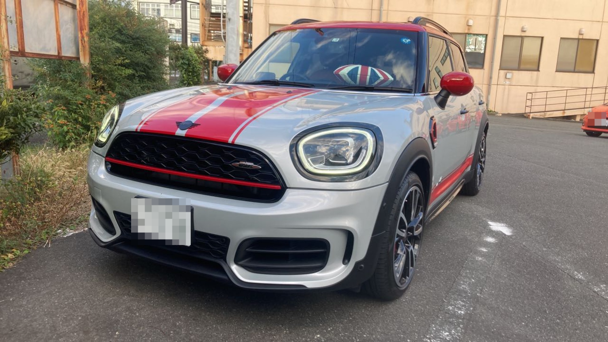 car_main_img